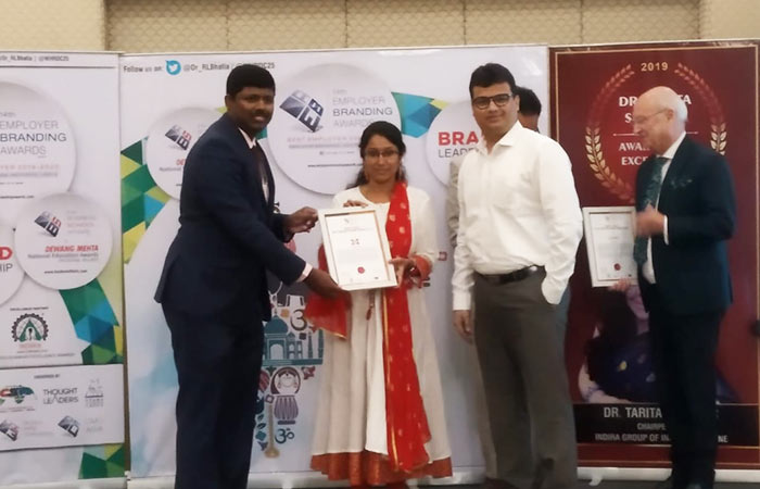 Best Employer Award Recieved by HR and Business Head